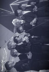Stray Kids “STEP OUT 2019″ Director’s Cut (0)
